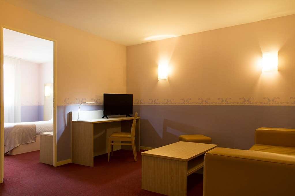 Brit Hotel Le Lion D'Or Σινόν Δωμάτιο φωτογραφία