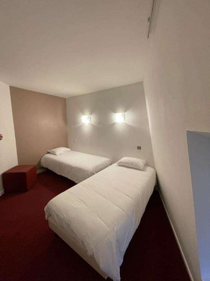 Brit Hotel Le Lion D'Or Σινόν Δωμάτιο φωτογραφία